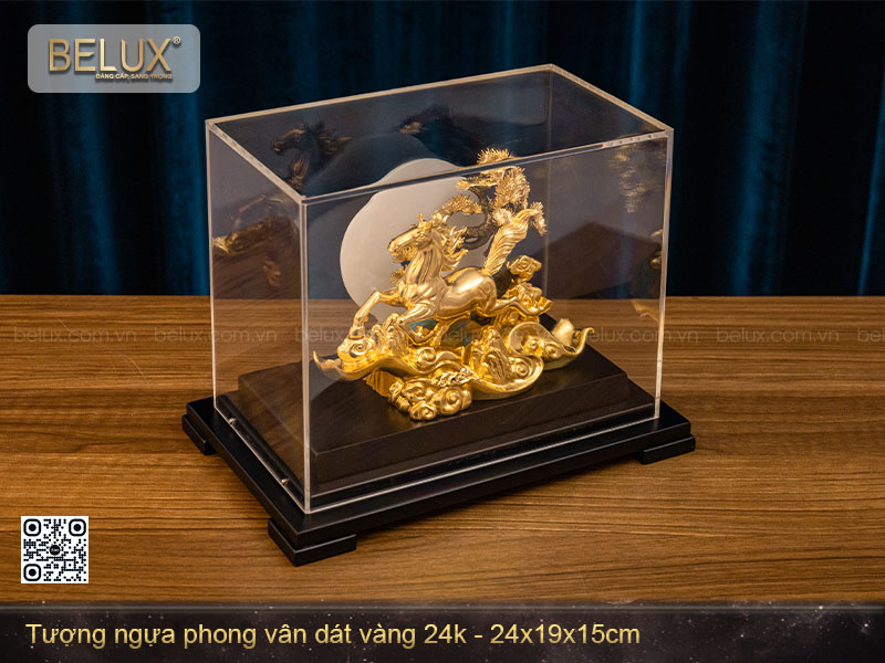 Tượng Ngựa Phong Vân dát vàng 24k 24x19x15cm